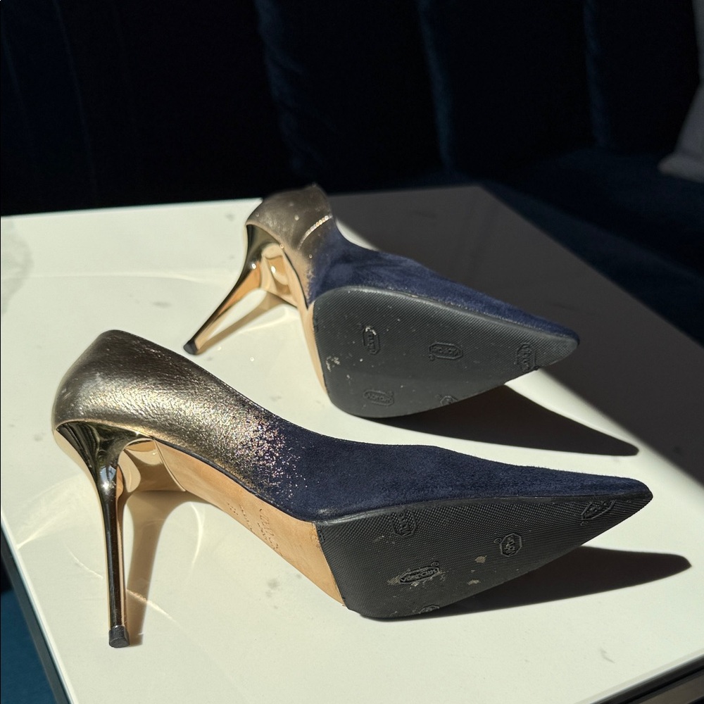 Jimmy Choo Elegant Navy and Gold Heels - Picture 5 of 9